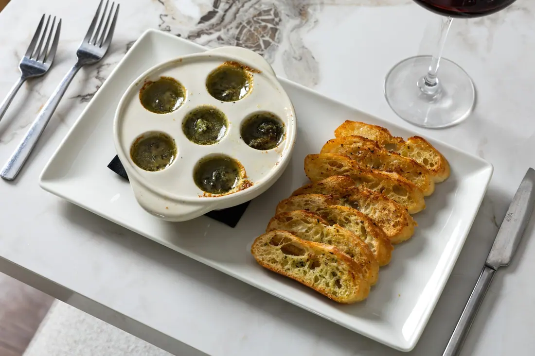 Escargots de Bourgogne with toasted baguette